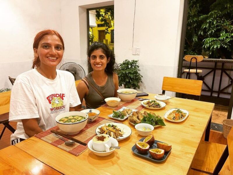 hue-traditional-cooking-class-w-local-family-market-trip
