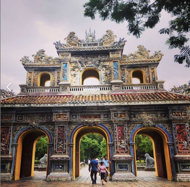 hue-trip-to-hai-van-pass-citadel-tomb-from-danang-hoian
