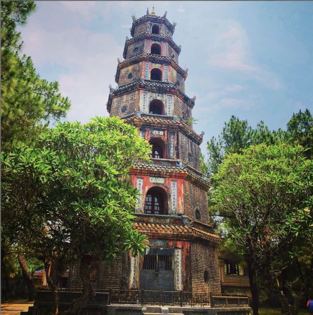 hue-trip-to-hai-van-pass-citadel-tomb-from-danang-hoian