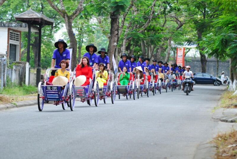 hue-walking-street-food-tour