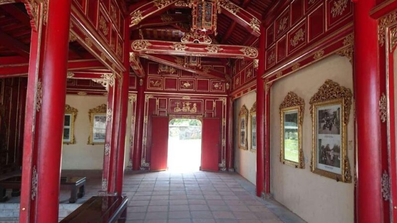 Hue Walking Tour to Imperial Citadel and Forbidden City - Key Points