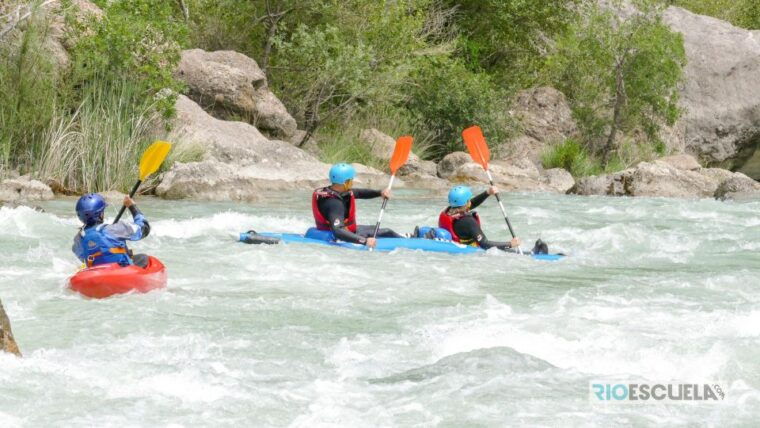 huesca-river-kayak-in-the-pyrenean-geological-route