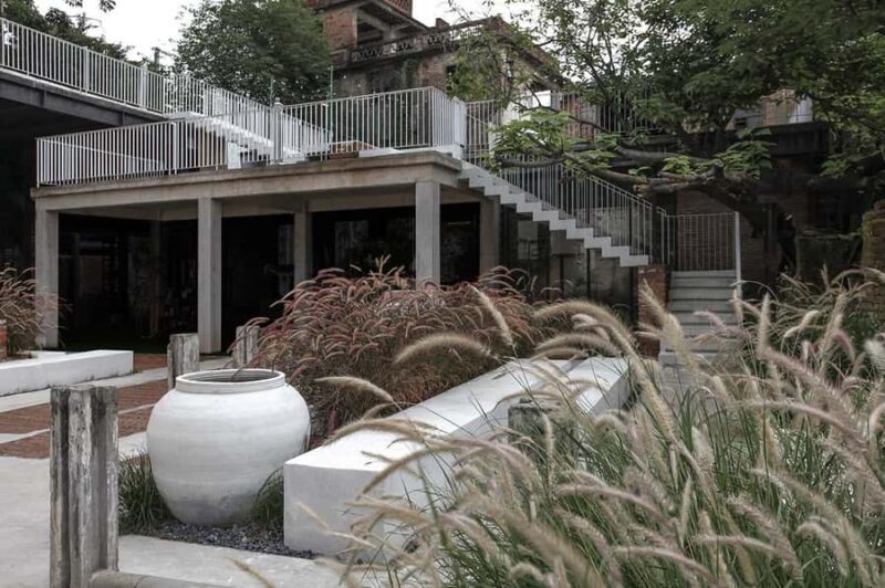 Huizhou Old Town City Walk  Lake, History & Local Life Tour - Who Will Love This Experience?