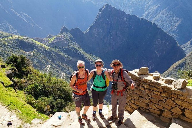 humantay-lake-and-machupicchu-2-day-in-3-star-hotel