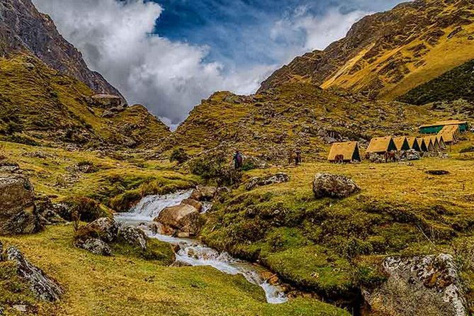 humantay-lake-full-day-adventure-scenic-trek-and-stunning-views