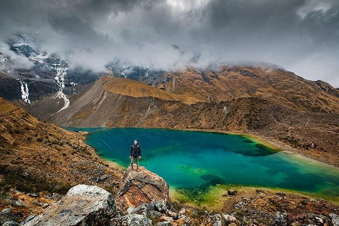 humantay-lake-group-service