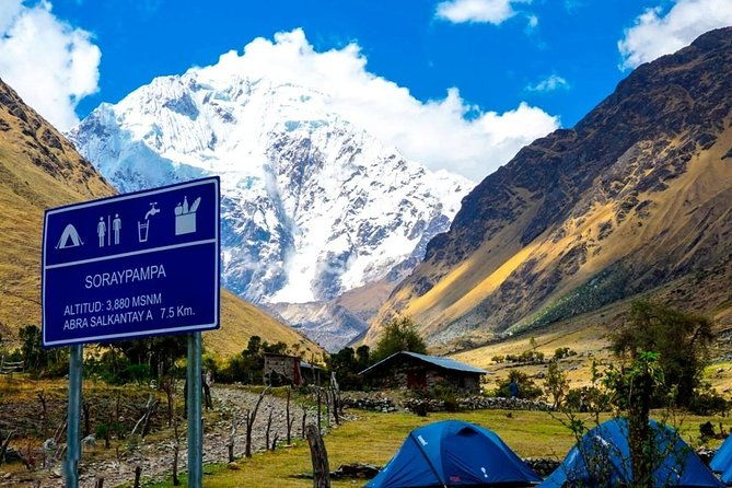 humantay-lake-group-service