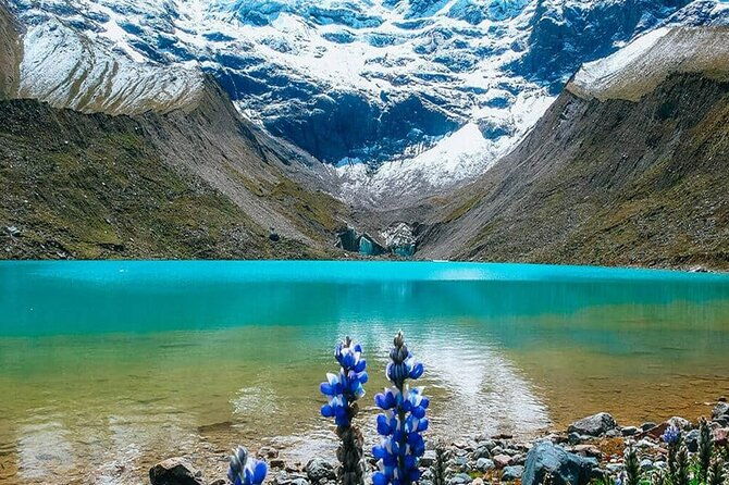 humantay-lake-in-group-full-day