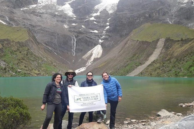 humantay-lake-in-private