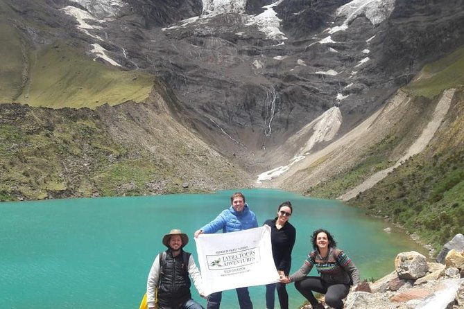 humantay-lake-in-private