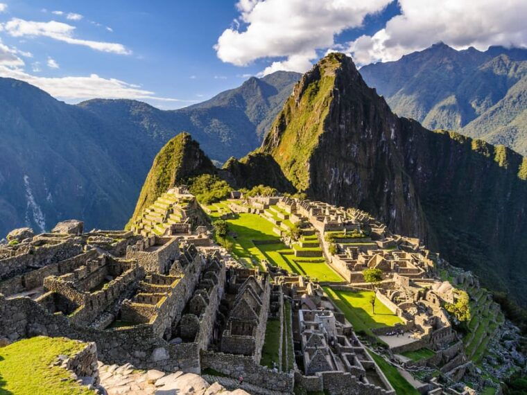humantay-lake-tour-and-machu-picchu-tour-by-train-2