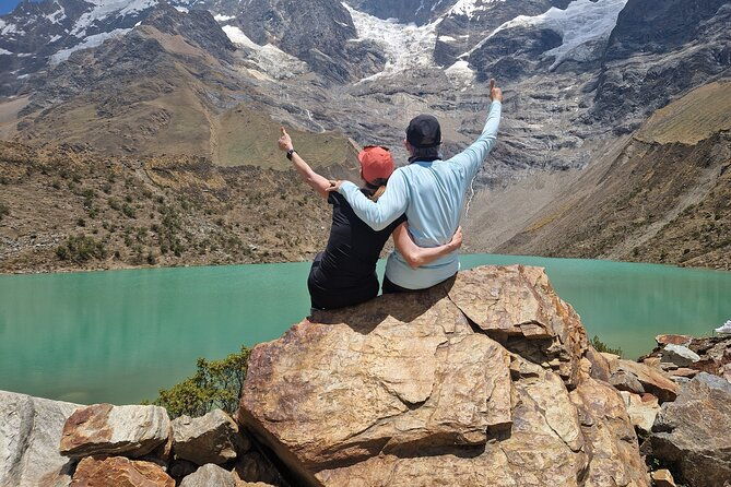 humantay-lake-tour-with-guide-breakfast-and-lunch