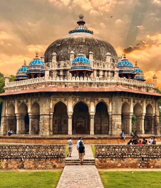 Humayun Tomb Private Tour with Skip the line - The Experience of Guided Tours vs. Solo Visits