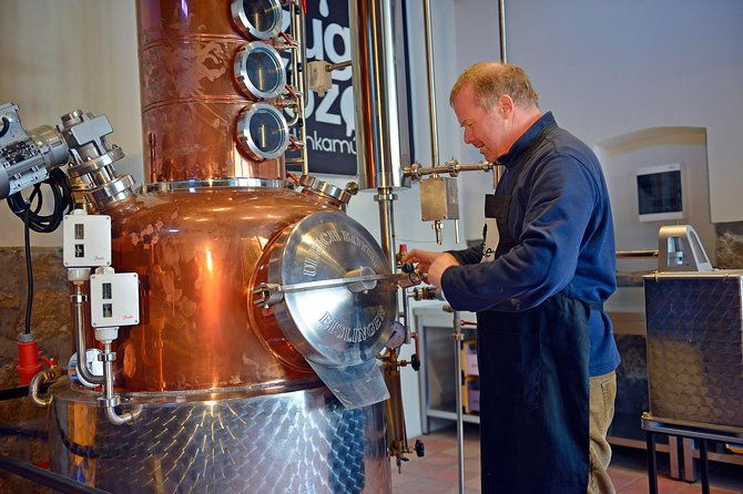 hungarian-palinka-distillery-visit-and-tasting