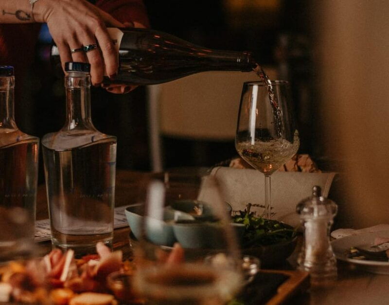 hungarian-wine-tasting-budapest-downtown