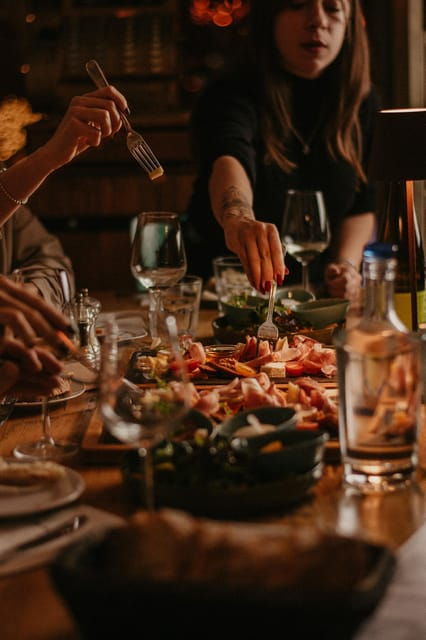 hungarian-wine-tasting-budapest-downtown