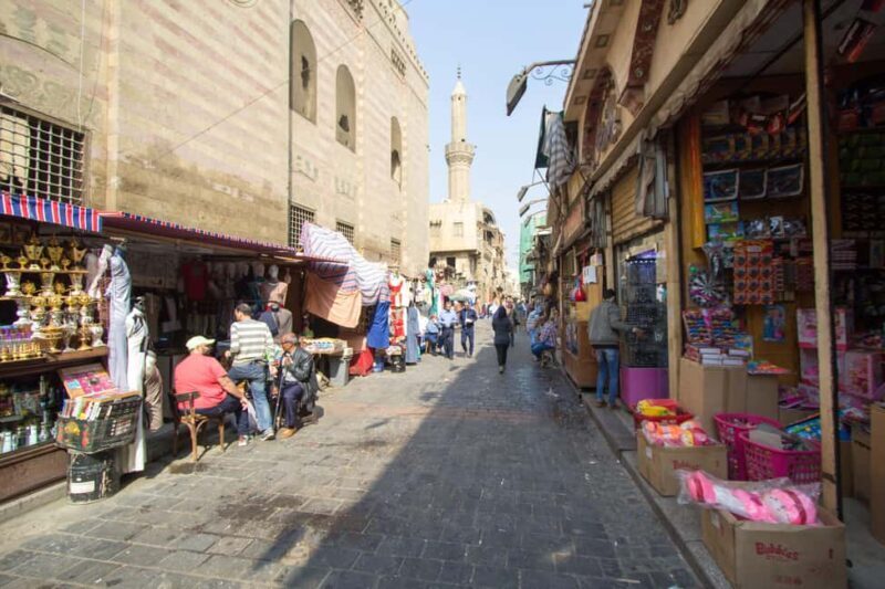 Hurghada: Cairo Pyramids, Sphinx, Museum & Bazaar Day Tour - Practical Tips for Travelers