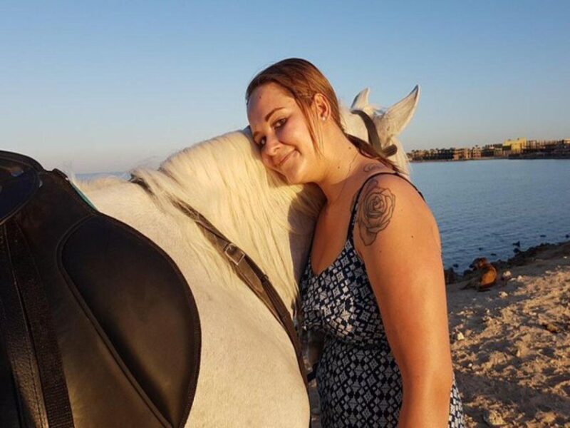 Hurghada: Desert and Sea Horseback Riding Tour with Transfer - Additional Costs and Options