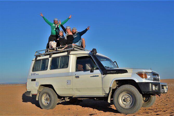Hurghada Desert Sunset & Stargazing Tour with Dinner by Jeep - Key Points