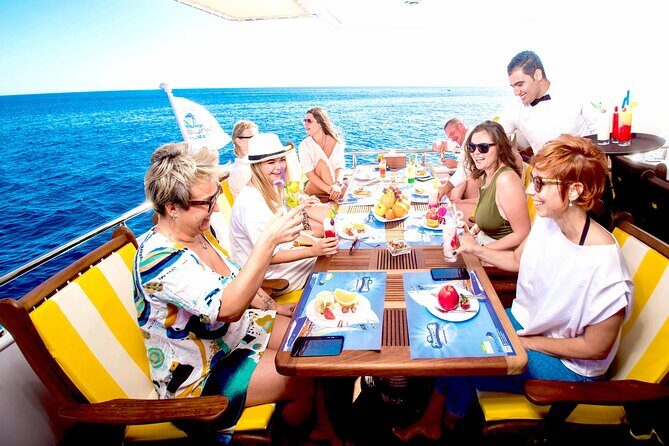 Hurghada: Elite VIP Cruise with Seafood and BBQ Buffet Lunch - Scenic Views and Wildlife