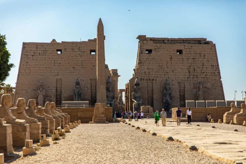 Hurghada: Luxor Highlights Guided Full Day trip with Lunch - The Sum Up