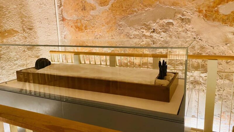 Hurghada: Luxor Tour with Valley of Kings, Karnak & Tut Tomb - The experience: what makes it valuable?