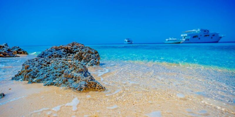 Hurghada: Paradise Island Yacht Cruise, Lunch & Snorkeling - FAQ