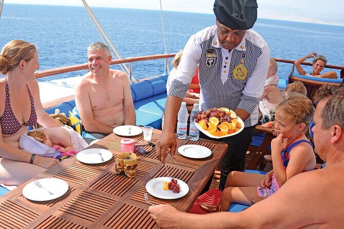 Hurghada Pirates sailing boat to Orange bay & Buffet Lunch - Key Points
