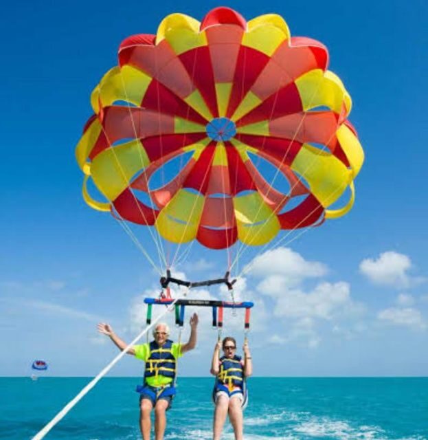 Hurghada: Speedboat Parasailing Adventures & Hotel Pick up - Parasailing Experience