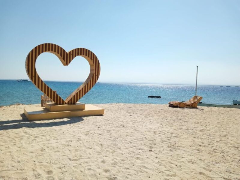 Hurghada : Sunset & Barbecue at Magawish Island By Speedboat - Who Is This Tour Best Suited For?