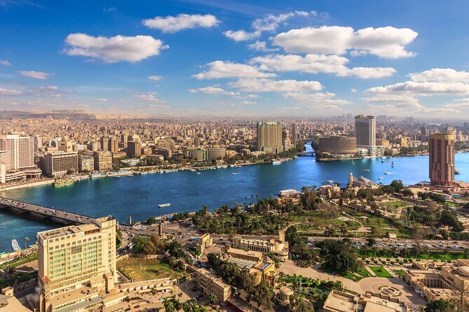 Hurghada to Cairo Giza Pyramids day trip by minivan small group - Transportation and Group Size