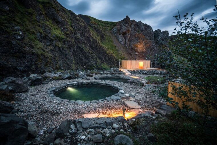 husafell-canyon-baths-soak-with-short-highlands-hike