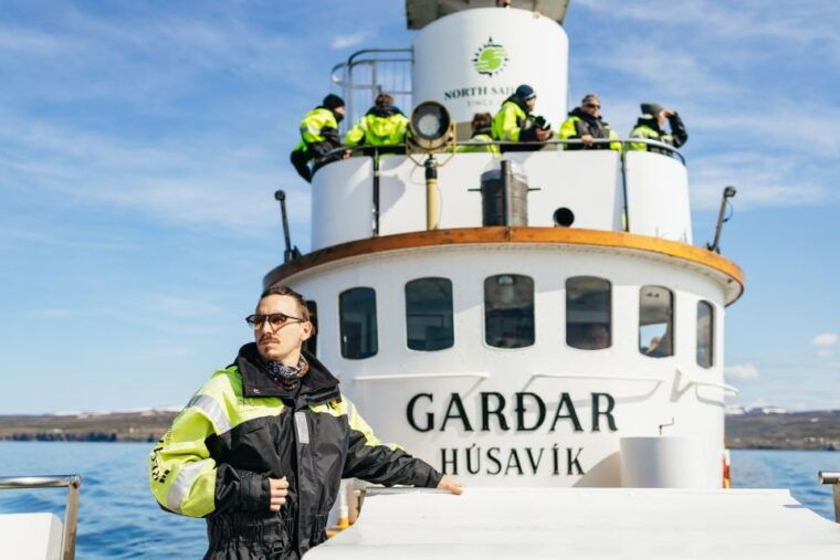 husavik-whale-watching-tour-with-guide