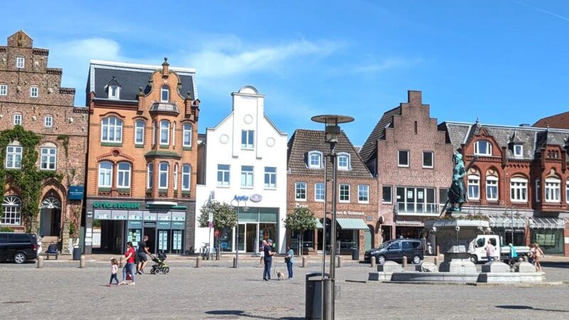 husum-romantic-old-town-and-harbour-self-guided-tour