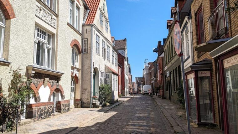 husum-romantic-old-town-and-harbour-self-guided-tour