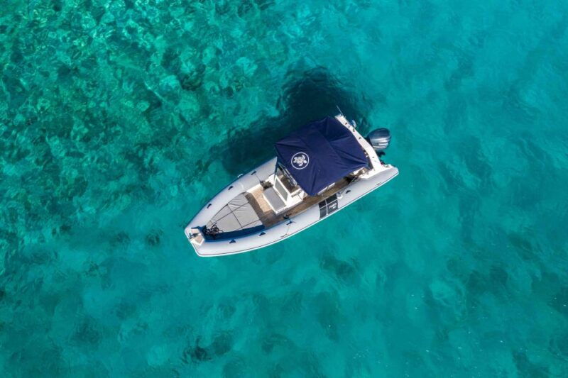 hvar-blue-and-green-caves-boat-tour-with-stiniva-beach