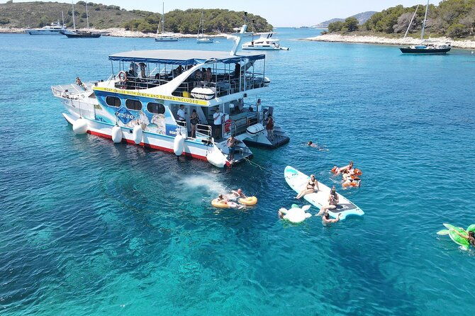 hvar-brac-pakleni-islands-cruise-with-lunch-drinks-from-split-trogir
