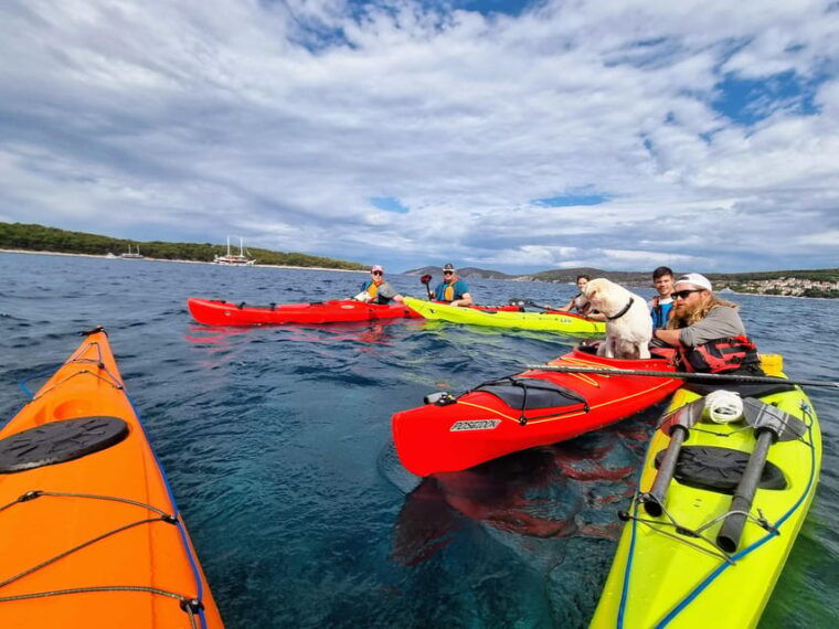 hvar-half-day-kayak-tour-to-pakleni-islands