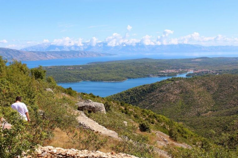 hvar-hvar-wine-tasting-experience