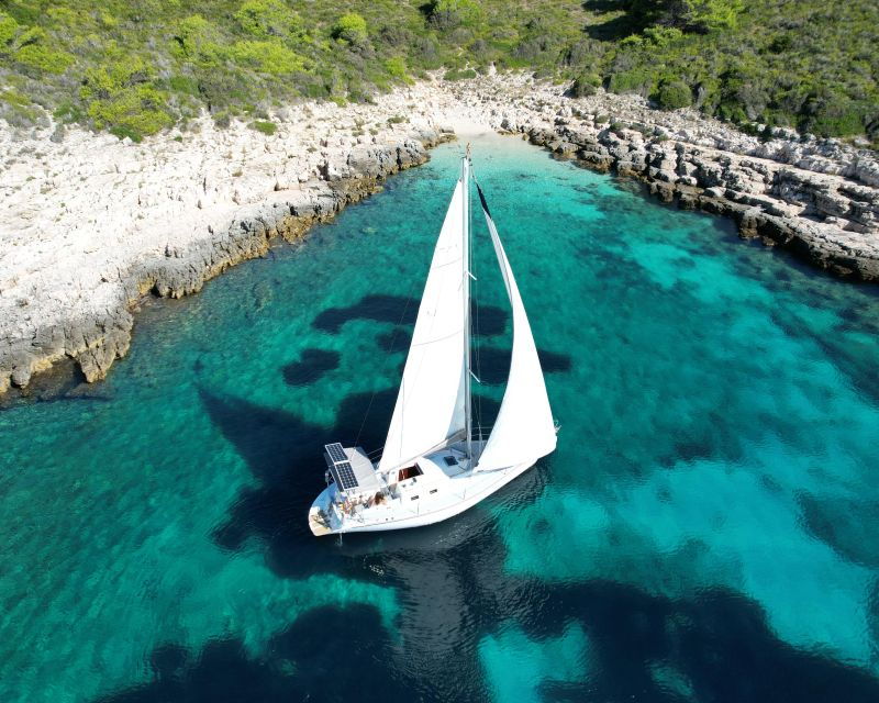 hvar-private-sailing-boat-trip-with-swimming-and-snorkeling