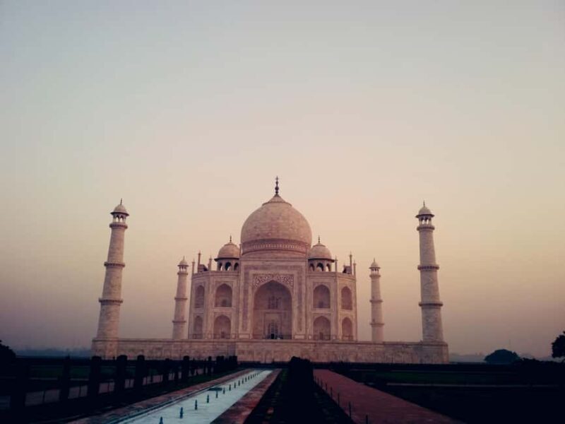 Hyderabad Agra Same Day Private Trip with return flights - Key Points