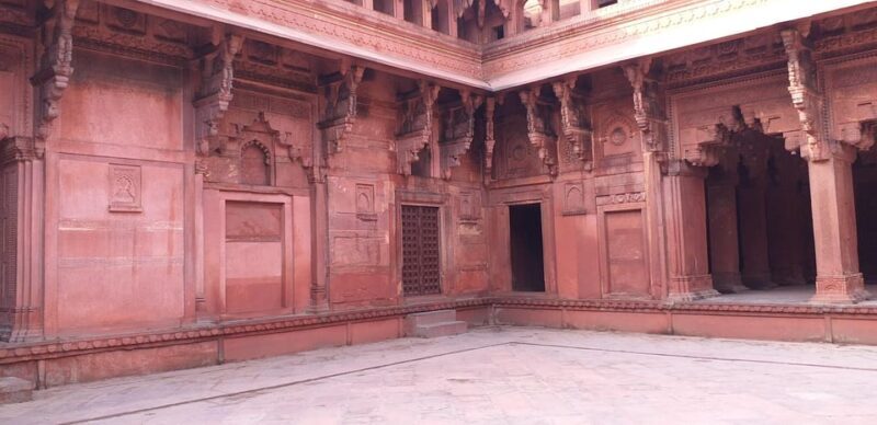 Hyderabad Agra Same Day Private Trip with return flights - Who Will Love This Tour?