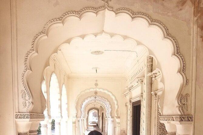 Hyderabad Heritage Tour: Museums, British Residency &Paigah Tombs - Key Points