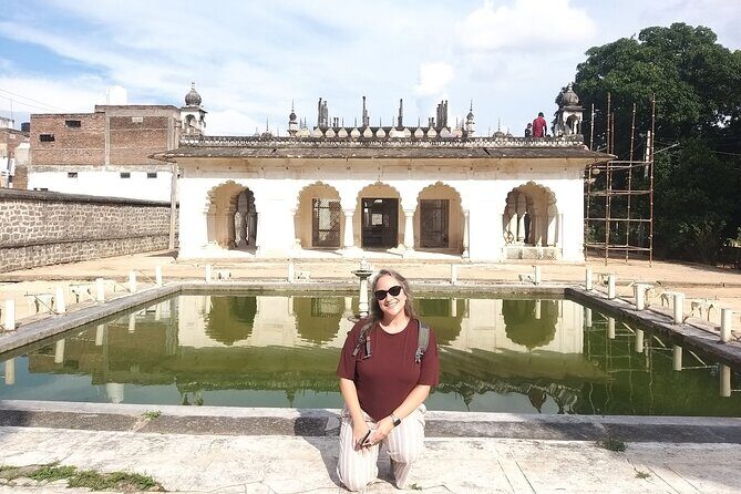 Hyderabad Heritage Tour: Museums, British Residency &Paigah Tombs - Nizam Museum at Purani Haveli: Royal Artifacts and Vintage Glamour