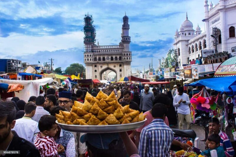 Hyderabad: Old City Walking Tour with Charminar Entry - Makkah Masjid