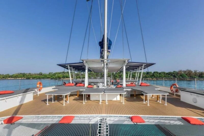 hyeres-bregancon-porquerolles-full-day-cruise-with-meal