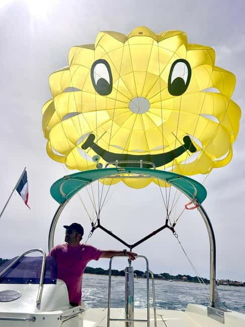 Hyères: Parasailing - The Experience: What to Expect During Your Parasailing Adventure
