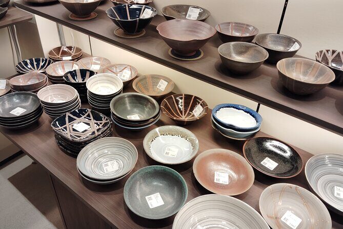 Hyogo: Tamba Pottery Tour of Kilns, Crafts, and Traditions - Discover the Tamba Pottery Experience: A Balance of Tradition and Craftsmanship