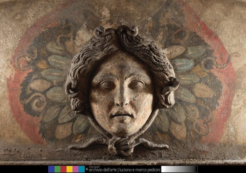 hypogeum-of-the-crystallines-standard-visit