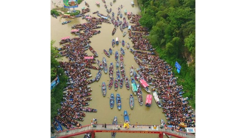 i-day-visit-perfume-pagoda